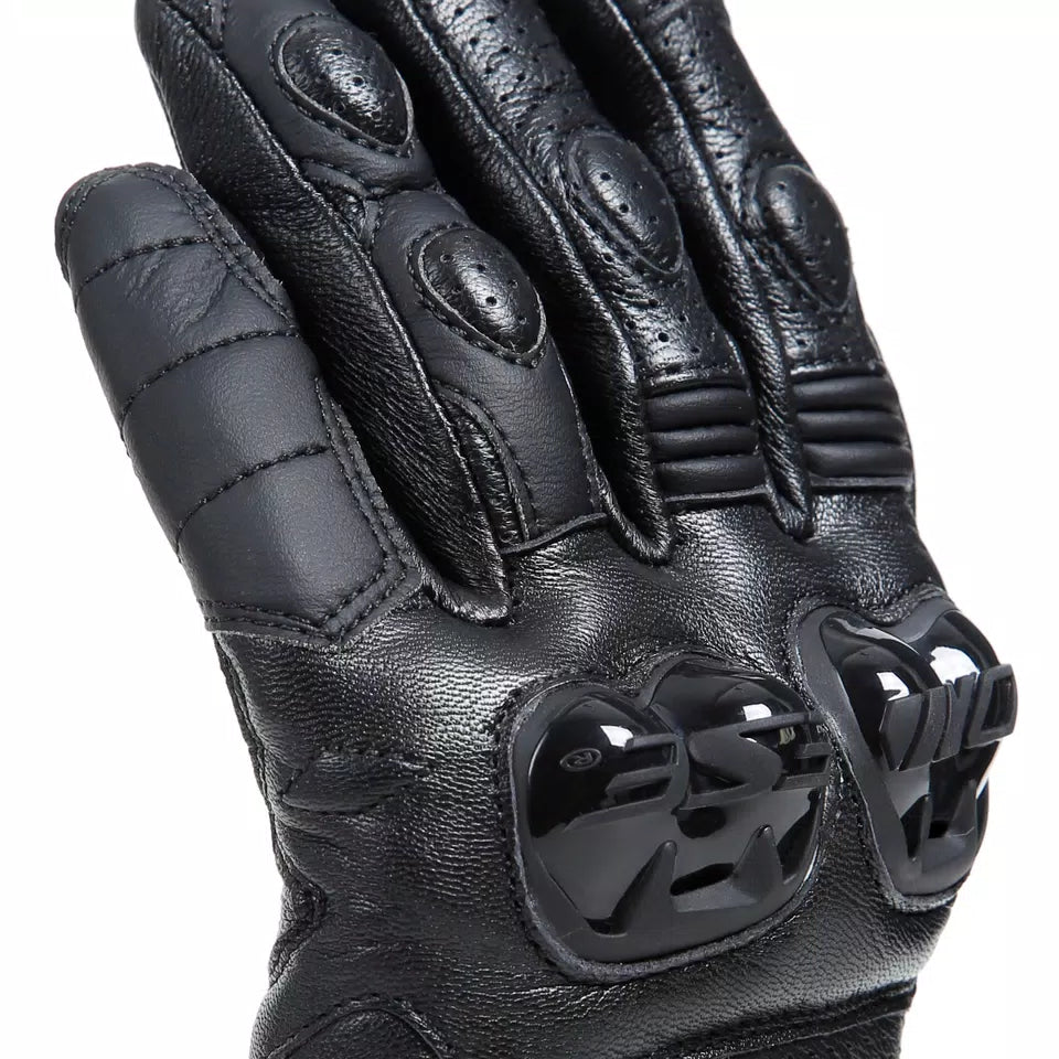 Guanti blackshape Dainese